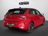 Gebraucht Opel Astra Elegance 110 PS (80 kW) 2023 Kardio rot / dach schwarz Kleinwagen