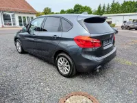 Gebraucht BMW 218 Advantage 150 PS (110 kW) 2018 Mineralgrau metallic Van / Kleinbus