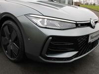 Neu VW Passat R-line 265 PS (194 kW) 2025 Diabasgrau metallic Kombi