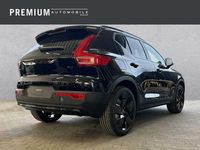 Neu Volvo XC40 Plus 163 PS (119 kW) 2025 Schwarz SUV