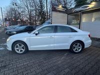 Gebraucht Audi A3 Basis 150 PS (110 kW) 2019 Weiß Limousine