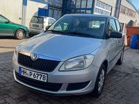 Gebraucht Skoda Fabia 69 PS (50 kW) 2011 Silber Limousine