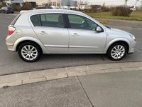 Gebraucht Opel Astra 105 PS (77 kW) 2004 Silber Limousine