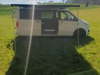 Gebraucht VW Multivan 150 PS (110 kW) 2018 Weiß Van / Kleinbus