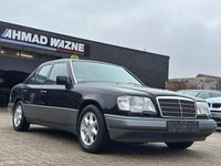 Brugt Mercedes E220 150 HK (110 kW) 1993 Sort Sedan