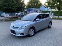 Gebraucht Toyota Verso Edition 132 PS (97 kW) 2012 Platin silber metallic Van / Kleinbus