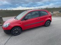 Gebraucht Ford Fiesta 80 PS (58 kW) 2005 Rot Kleinwagen