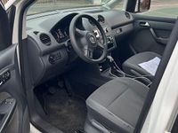 Używany VW Caddy Comfortline 109 KM (80 kW) 2011 Biały Minivan