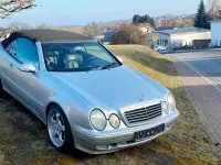 Gebraucht Mercedes CLK230 197 PS (144 kW) 2001 Silber Cabrio