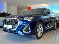 Gebraucht Audi Q3 Sportback Business 200 PS (147 kW) 2023 Blau SUV