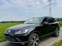 Second-hand VW Touareg 262 CP (192 kW) 2016 Negru SUV