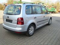 Gebraucht VW Touran 140 PS (102 kW) 2009 Silber Van / Kleinbus