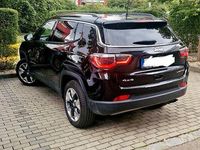 Gebraucht Jeep Compass Limited 170 PS (125 kW) 2018 Schwarz SUV