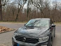 Gebraucht VW T-Roc 150 PS (110 kW) 2021 Grau SUV