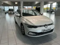 Gebraucht VW Golf VIII Active 131 PS (96 kW) 2022 Andere farbe Limousine