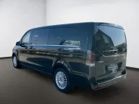Gebraucht Mercedes V300 Avantgarde 237 PS (174 kW) 2025 Obsidianschwarz (metallic) Van / Kleinbus