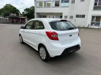 Gebraucht Ford Ka Plus Basis 69 PS (50 kW) 2017 Weiß Kleinwagen