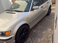 Gebraucht BMW 320 150 PS (110 kW) 2002 Silber Limousine