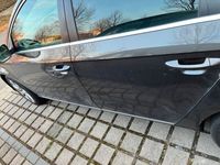 gebraucht VW Passat B7 Kombi 2.0 TDI neuer TÜV 140PS