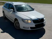 Gebraucht Skoda Superb 2011 Weiß Kombi