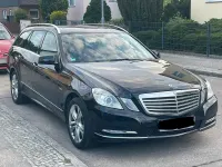 Gebraucht Mercedes E220 170 PS (125 kW) 2012 Schwarz Kombi