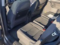 Gebraucht VW Touran Highline 105 PS (77 kW) 2011 Grau Van / Kleinbus