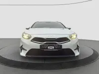 Gebraucht Kia Ceed 160 PS (117 kW) 2022 Weiß Kleinwagen