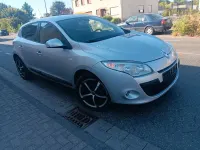 Gebraucht Renault Mégane Expression 90 PS (66 kW) 2010 Grau Limousine