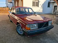 Gebraucht Volvo 240 136 PS (100 kW) 1984 Rot Kombi