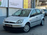 Gebraucht Ford Fiesta Ambiente 80 PS (58 kW) 2002 Silber Kleinwagen
