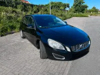 Gebraucht Volvo V60 163 PS (119 kW) 2011 Schwarz Kombi
