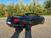Second-hand Ford Mustang 421 CP (309 kW) 2016 Negru Cabrio