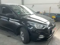 Gebraucht Hyundai i20 Advantage 101 PS (74 kW) 2020 Schwarz Kleinwagen