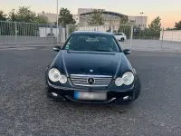 Gebraucht Mercedes C180 143 PS (105 kW) 2005 Blau Coupé