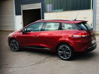 Gebraucht Renault Clio GrandTour 118 PS (86 kW) 2017 Rot Kombi