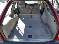 Gebraucht Mercedes E230 132 PS (97 kW) 1989 Rot Kombi