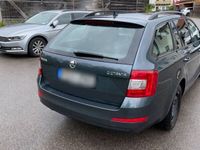 gebraucht Skoda Octavia Ambition mit abnehmbarer Anhängerkupplung