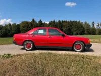 Gebraucht Mercedes 190 160 PS (117 kW) 1987 Rot Limousine