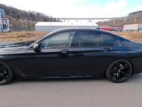 Gebraucht BMW 750 Shadowline 449 PS (330 kW) 2016 Schwarz Limousine