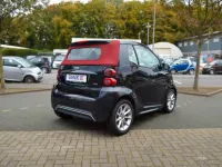 Gebraucht Smart ForTwo Cabrio Passion 71 PS (52 kW) 2012 Tridionszelle schwarz Cabrio