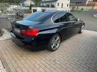 Gebraucht BMW 328 Comfort Edition 245 PS (180 kW) 2013 Blau Limousine