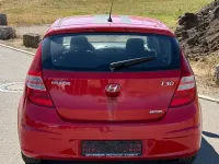 Gebraucht Hyundai i30 116 PS (85 kW) 2008 Rot Limousine