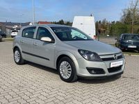 Gebraucht Opel Astra Edition 105 PS (77 kW) 2005 Pannacotta metallic Limousine