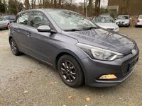 Gebraucht Hyundai i20 YES! 84 PS (61 kW) 2017 Grau Limousine