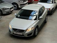 Gebraucht Volvo C30 Kinetic 101 PS (74 kW) 2010 Weiß Kleinwagen