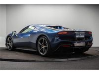 Gebraucht Ferrari 296 901 PS (662 kW) 2024 Blau Cabrio