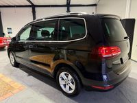 Gebraucht VW Sharan Highline 150 PS (110 kW) 2021 Schwarz Van / Kleinbus