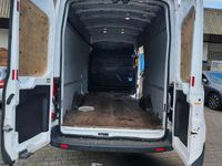 Second-hand Ford Transit 170 CP (125 kW) 2016 Alb Monovolum