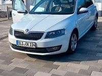 Gebraucht Skoda Octavia Elegance 150 PS (110 kW) 2014 Weiß Kleinwagen
