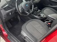 Gebraucht BMW 218 Active Tourer 136 PS (100 kW) 2016 Rot Van / Kleinbus